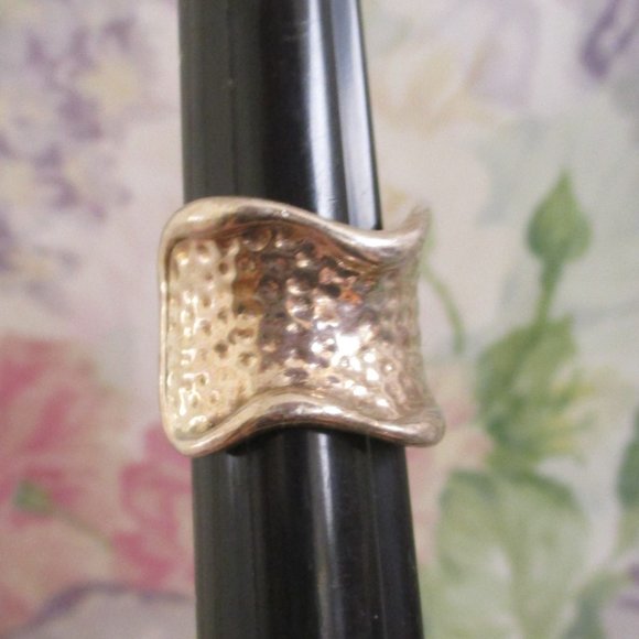 Modernist STERLING SILVER Swirl Statement Ring~Hammered 925 Israel UNISEX Ring - Picture 5 of 13